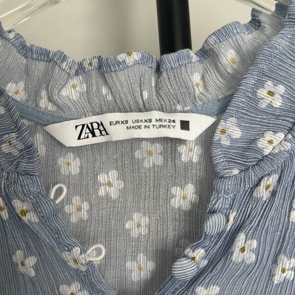 Beautiful Zara top, like new condition - Picture 2 of 4